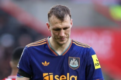 丹伯恩将缺席6周 球员在与桑德兰德比战受伤