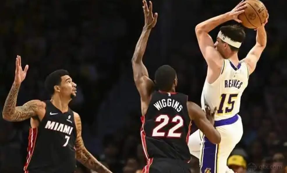 nba常规赛湖人130-120热火取3连胜