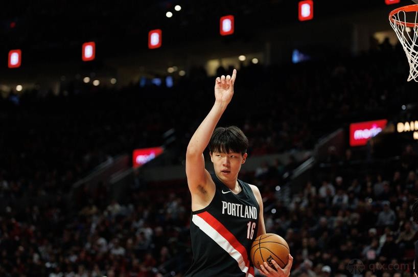 杨瀚森三分球命中数超越姚明