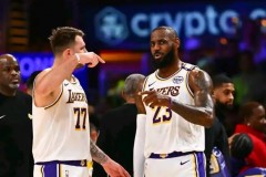 今日nba湖人115-146慘敗公牛 詹姆斯複出17分懷特36分