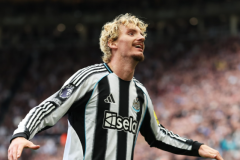 纽卡新援沃尔特马德11场6球 完美填补伊萨克的空缺