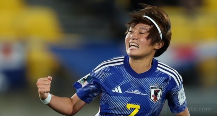 日本女足队员们