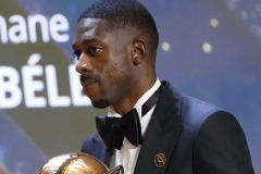 登贝莱获环足奖最佳球员 完成个人大满贯