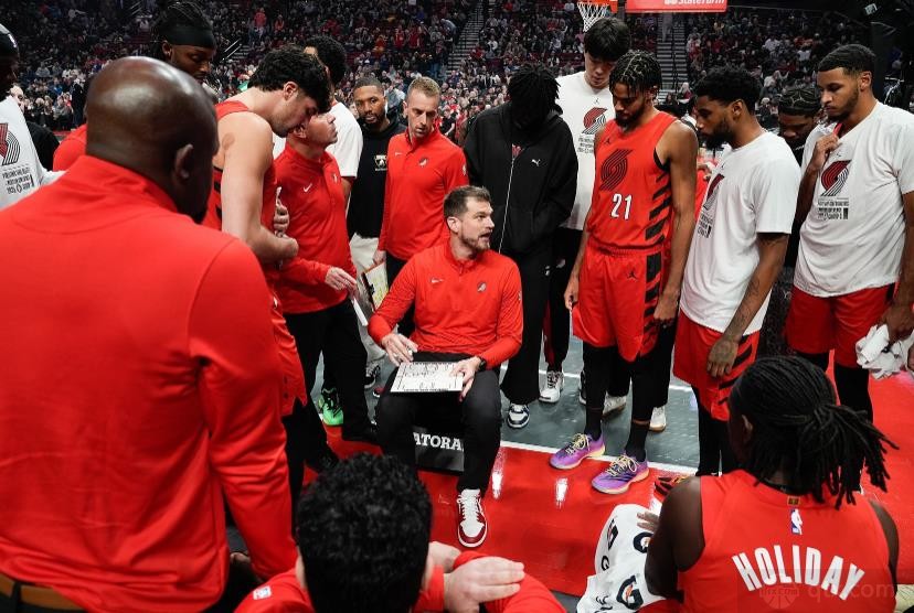 开拓者本赛季三杀勇士