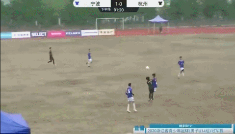浙江青少年球赛现暴力飞踹