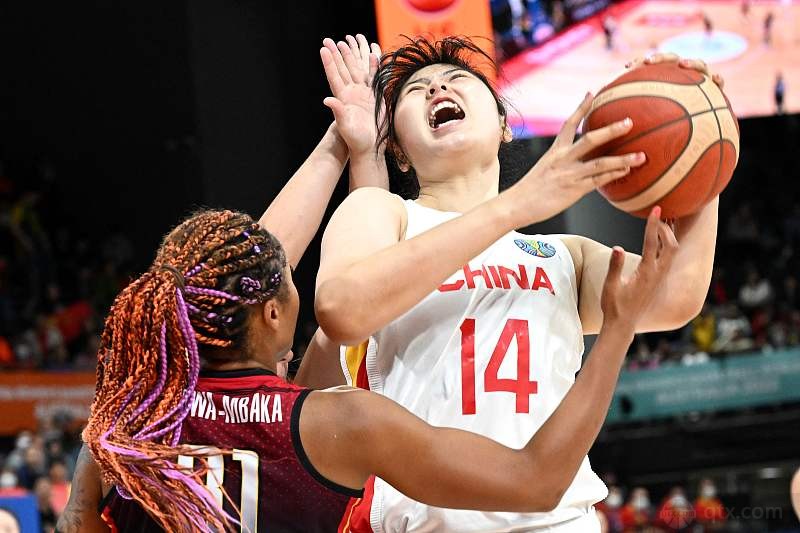 中国女篮大胜比利时女篮 成功晋级女篮世界杯8强