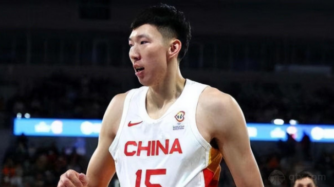 中国男篮领军人物周琦