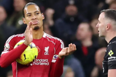 范戴克进球被吹越位引争议 斯洛特赛后表达不满