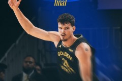 NBA常规赛勇士主场114-83大胜步行者 库里缺阵 巴特勒21分9板7助