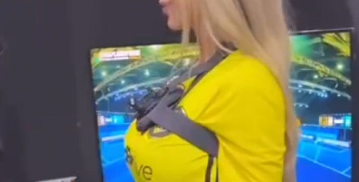 这年头连女裁判都这么卷了吗