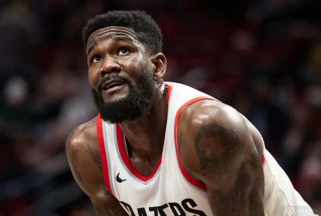 ESPN曝开拓者买断艾顿