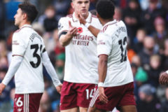 哲凯赖什与祖比门迪出现肌肉不适 阿森纳需对阵容进行调整