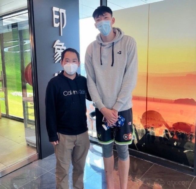 周琦