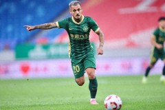 热身赛：大连英博1-2浙江队 新援佩尼亚扳回一球