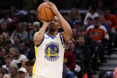 勇士明日客场挑战76人 梅尔顿将迎来赛季首秀