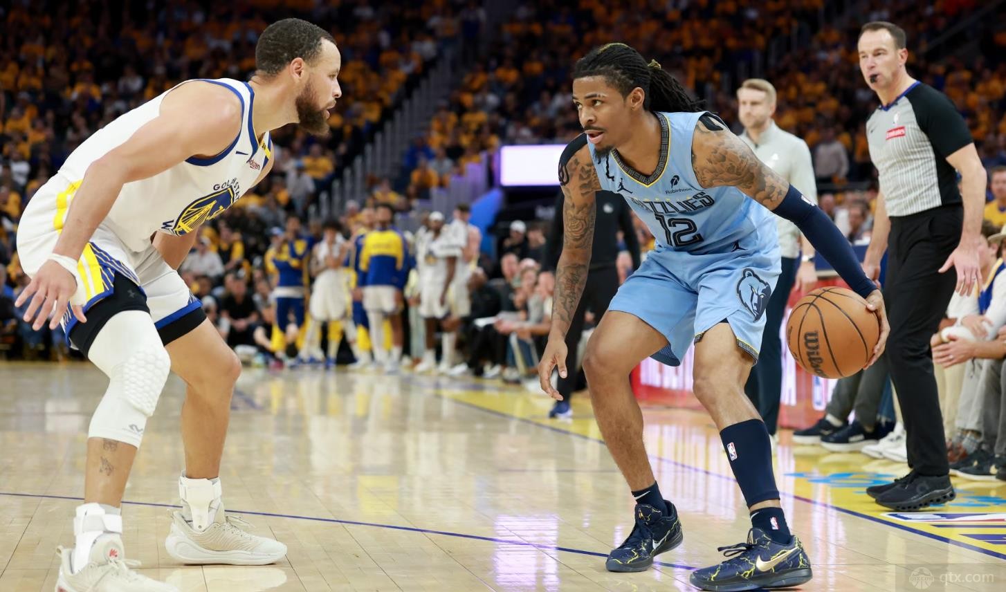 nba常规赛勇士131-118轻取灰熊