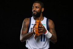 曝独行侠预计会留下欧文 担任年轻球员导师