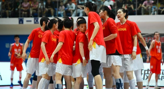 中国女排世界排名跌落至第3