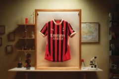 AC米兰发布新赛季主场球衣 纪念俱乐部成立125周年