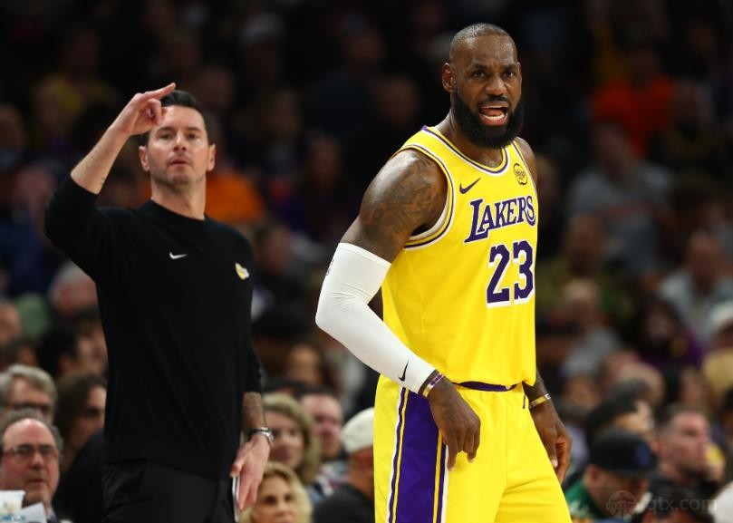 韦德调侃詹姆斯