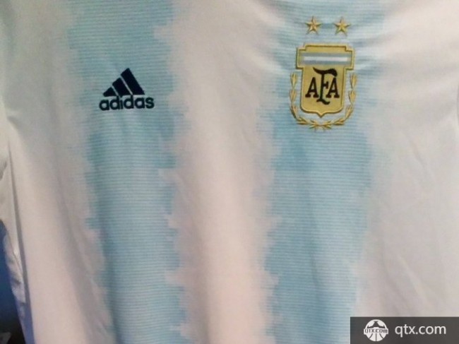 2019阿根廷美洲杯主场球衣