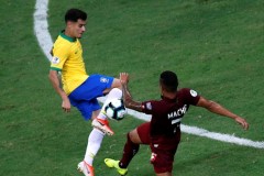 美洲杯巴西0-0委内瑞拉 菲尔米诺、热苏斯、库蒂尼奥进球被吹无缘提前出线