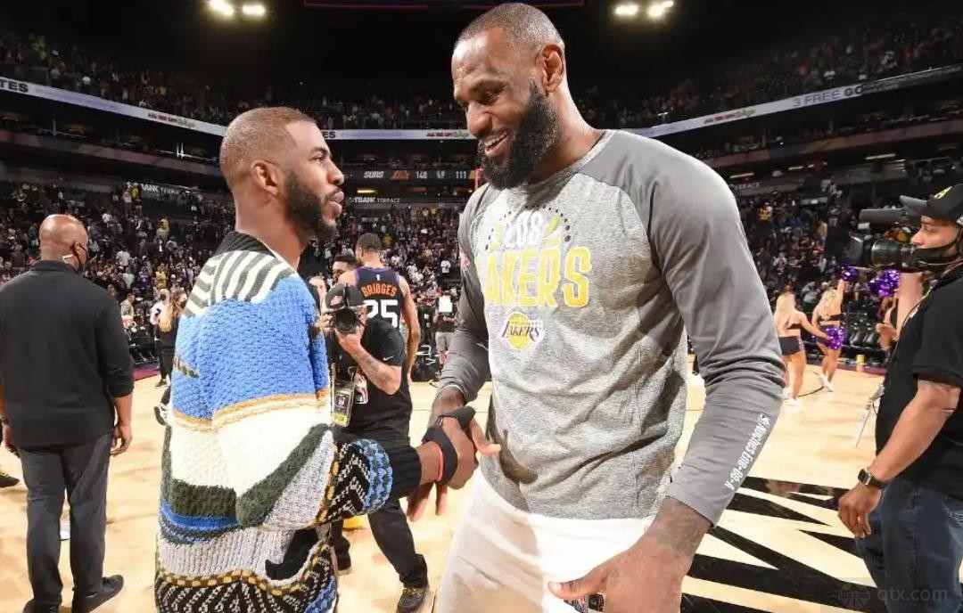 詹姆斯助攻数超越保罗