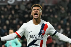 大巴黎击败梅斯重返法甲榜首 朗斯暂时位居第二名