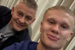 哈兰德与索尔斯克亚合照 两人在圣诞节期间重聚