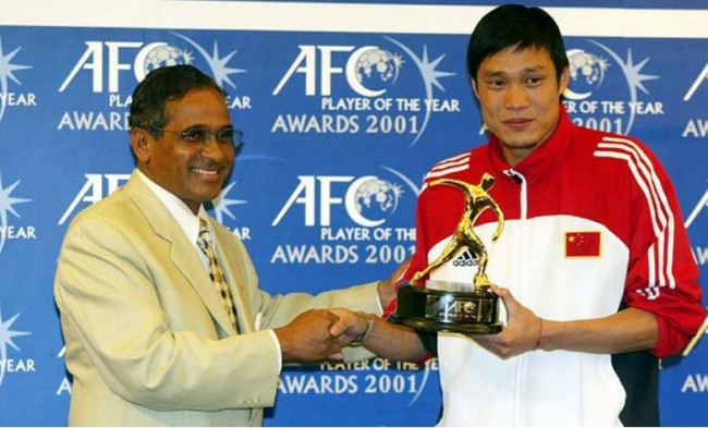 范志毅当选2001年亚洲足球先生