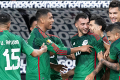金杯赛最新战况 墨西哥大胜牙买加晋级决赛 巴拿马点球险胜美国队