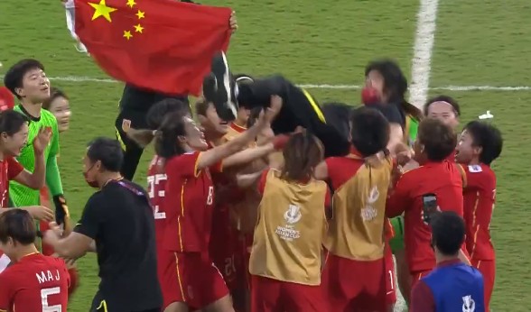 中国女足3-2韩国女足夺冠