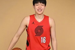 苏群评价杨瀚森中锋排名超艾顿 给美媒留下不错印象