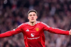 乌加特沦为曼联边缘人物 球队考虑将其出售