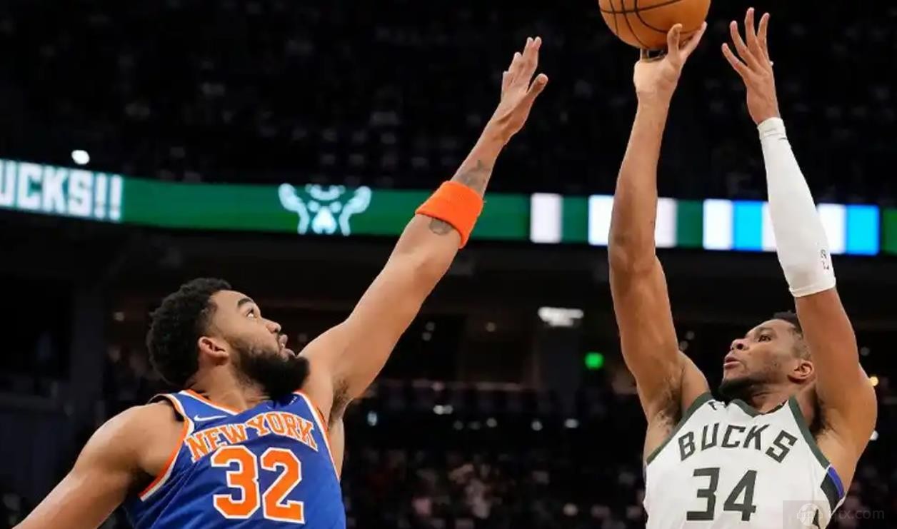 nba常规赛雄鹿121-111轻取尼克斯