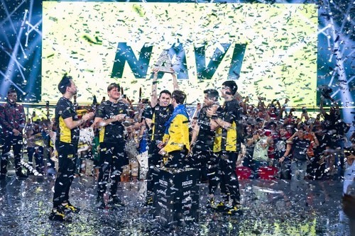 csgo blast春季赛决赛2022 电式指挥定胜局 navi横扫vitality夺冠