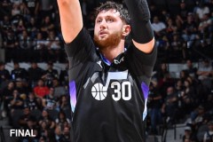 马尔卡宁29分爵士客场爆冷胜马刺 文班亚马空砍32+7