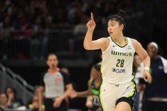 李月汝生涯新高20分 助飞翼结束5连败
