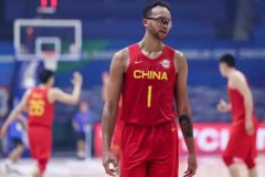 李凯尔不排除继续出战中国男篮 目前仍属于中国国籍