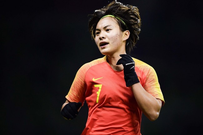 2019东亚杯中国女足带球衣号码版大名单