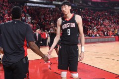 杨毅谈周琦放弃nba 薪资和cba差距大是一大原因