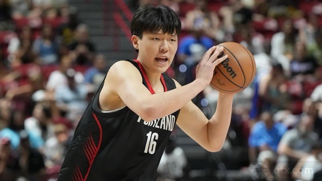 美球迷称赞杨瀚森表现
