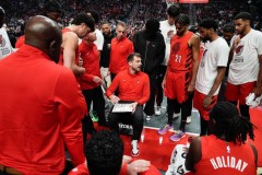 开拓者本赛季三杀勇士 自2002-03赛季以来首次