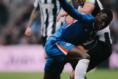 英超纽卡2-2切尔西 沃尔特马德梅开二度 里斯-詹姆斯、若昂-佩德罗建功