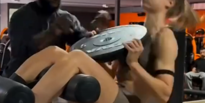 这强度你受得了吗？荷兰海牙女足的日常训练