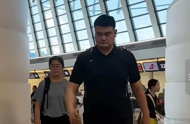 姚明15岁女儿身高1米9