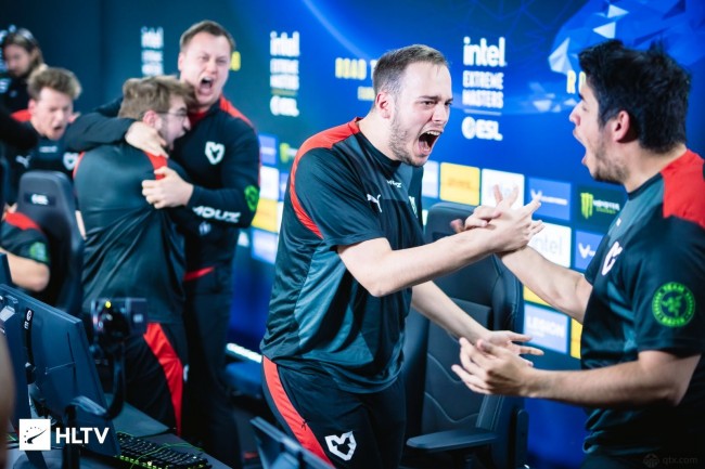 MOUZ.xertioN