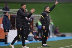 邵佳一点将以老带新 国足即将重新集结