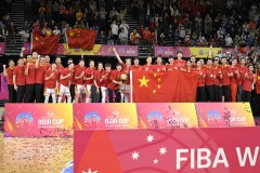 回顾中国女篮夺冠一刻 全胜夺冠时隔12年重返亚洲之巅