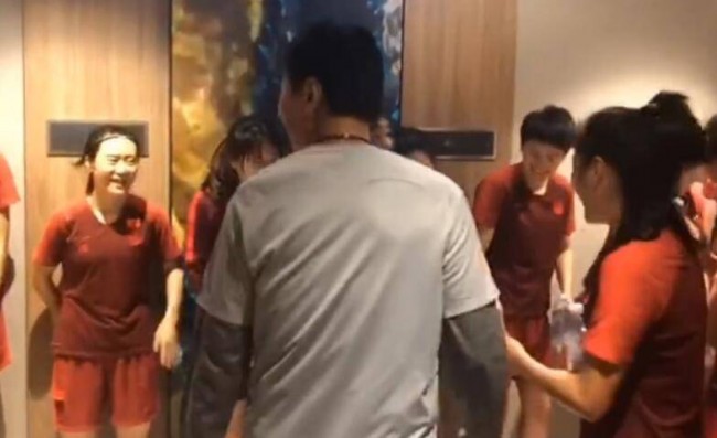 中国女足澳大利亚被隔离的日子